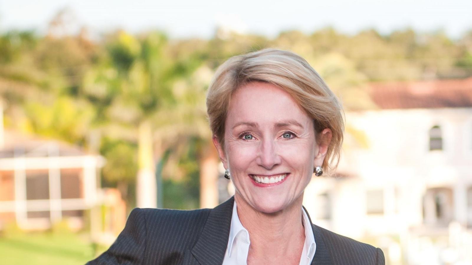 Caroline Amory earns 2020 Coldwell Banker International Sterling Society Award Caroline C. Amory, Broker Associate